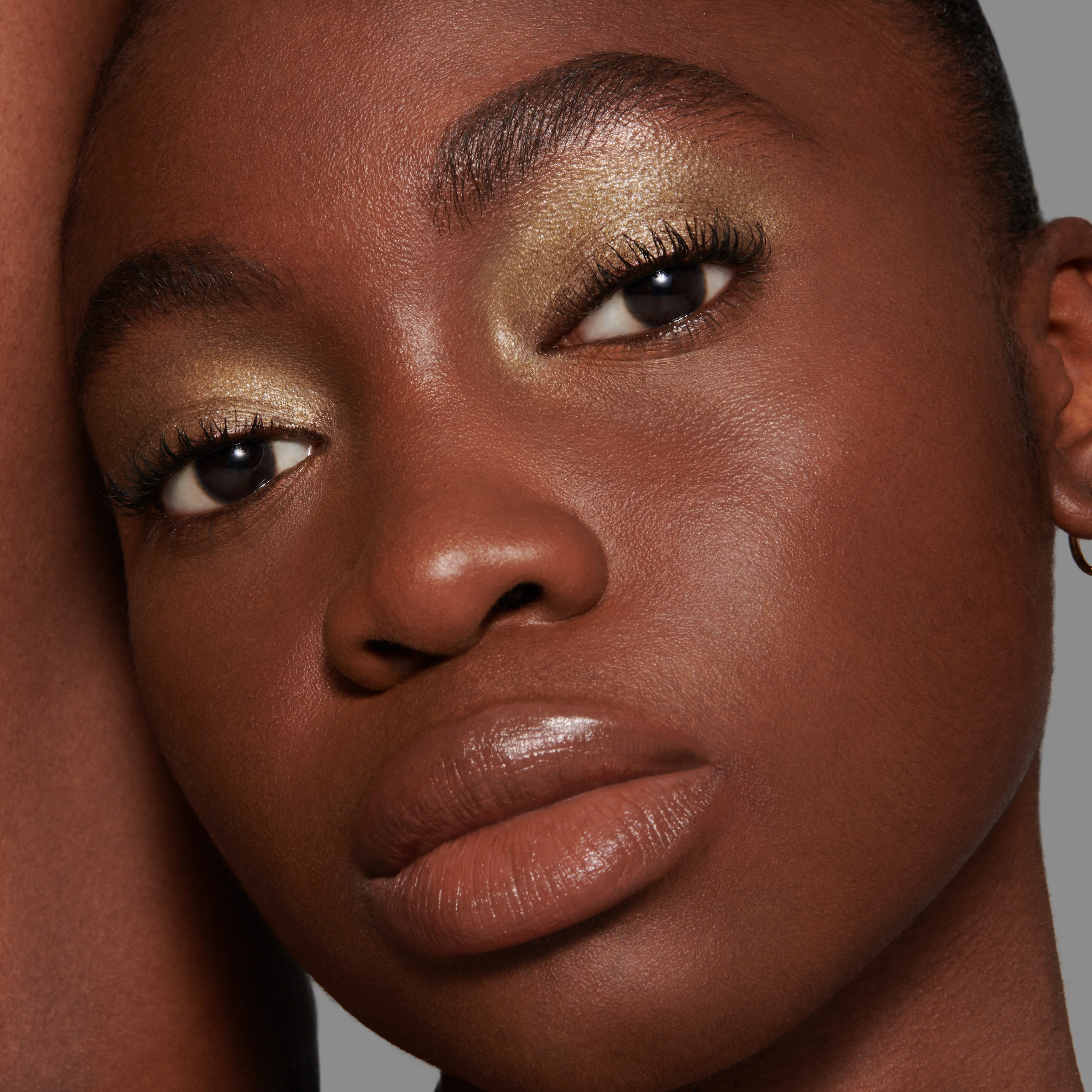 Anais (Liquid Lurex Eyeshadow) - Image 5