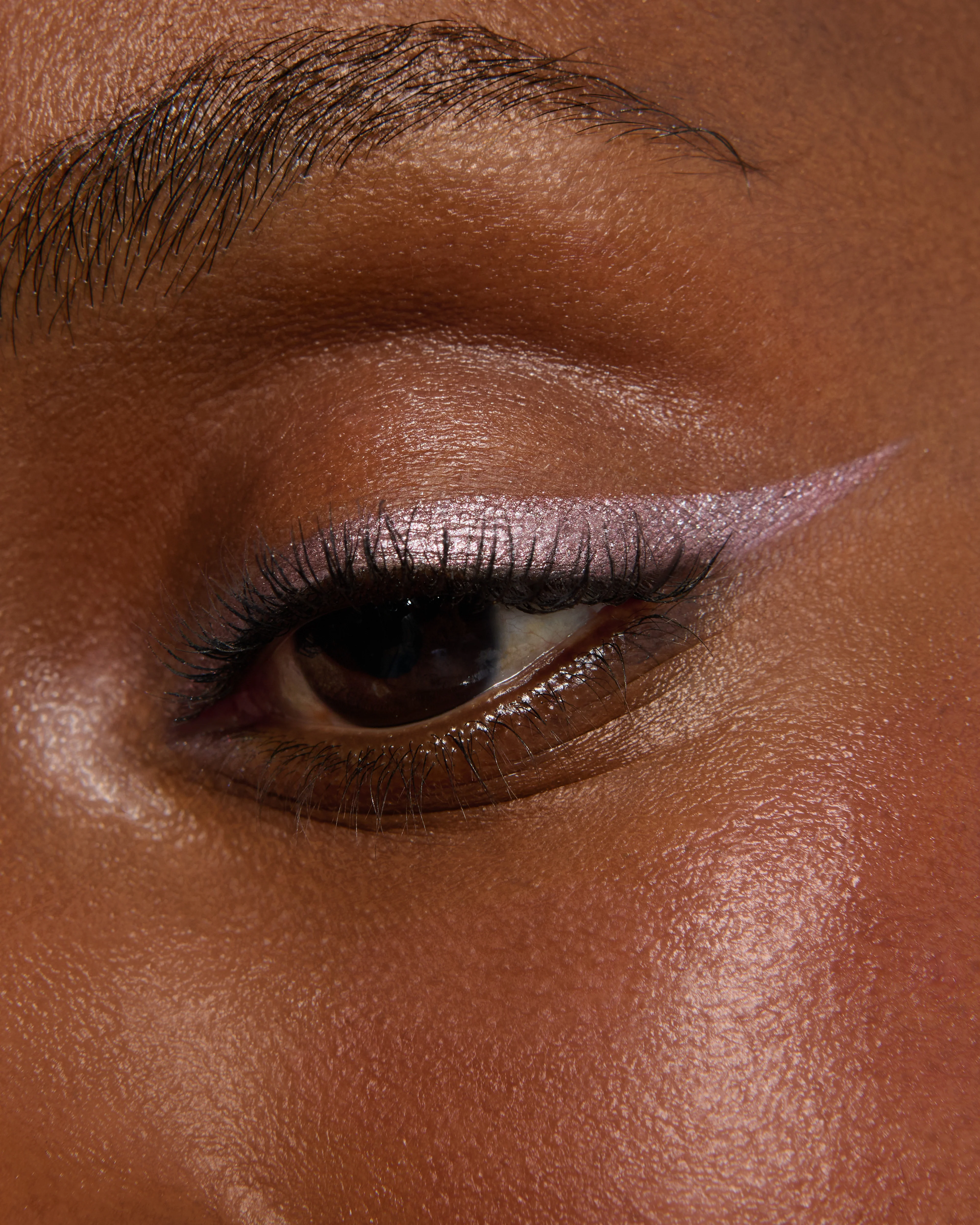 Betina (Seamless Glide Eye Pencil) - Image 6
