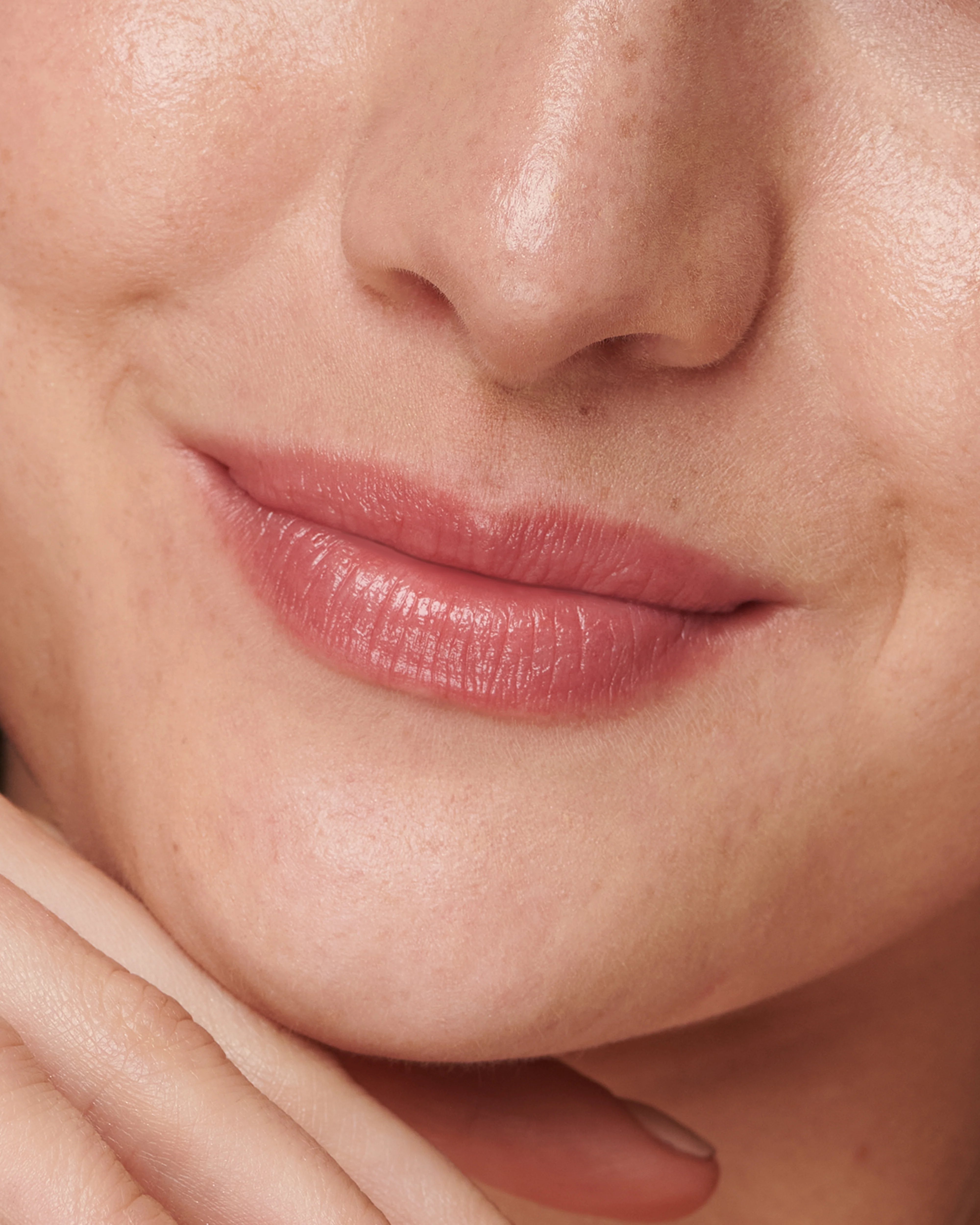 Épanoui (Baume Embrace Melting Lip Colour) - Image 6