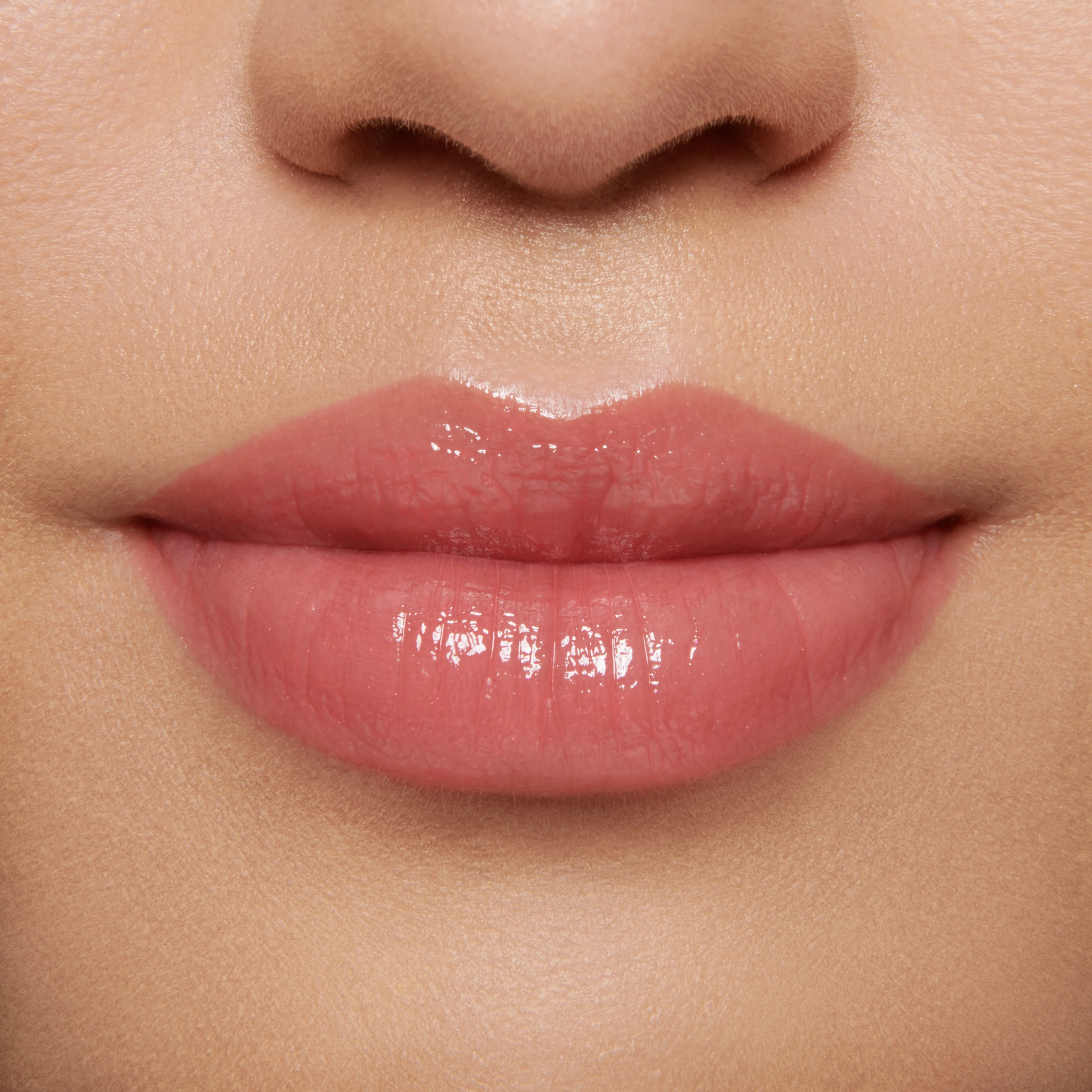 Go Lightly (Gloss Embrace Lip Gloss) - Image 4