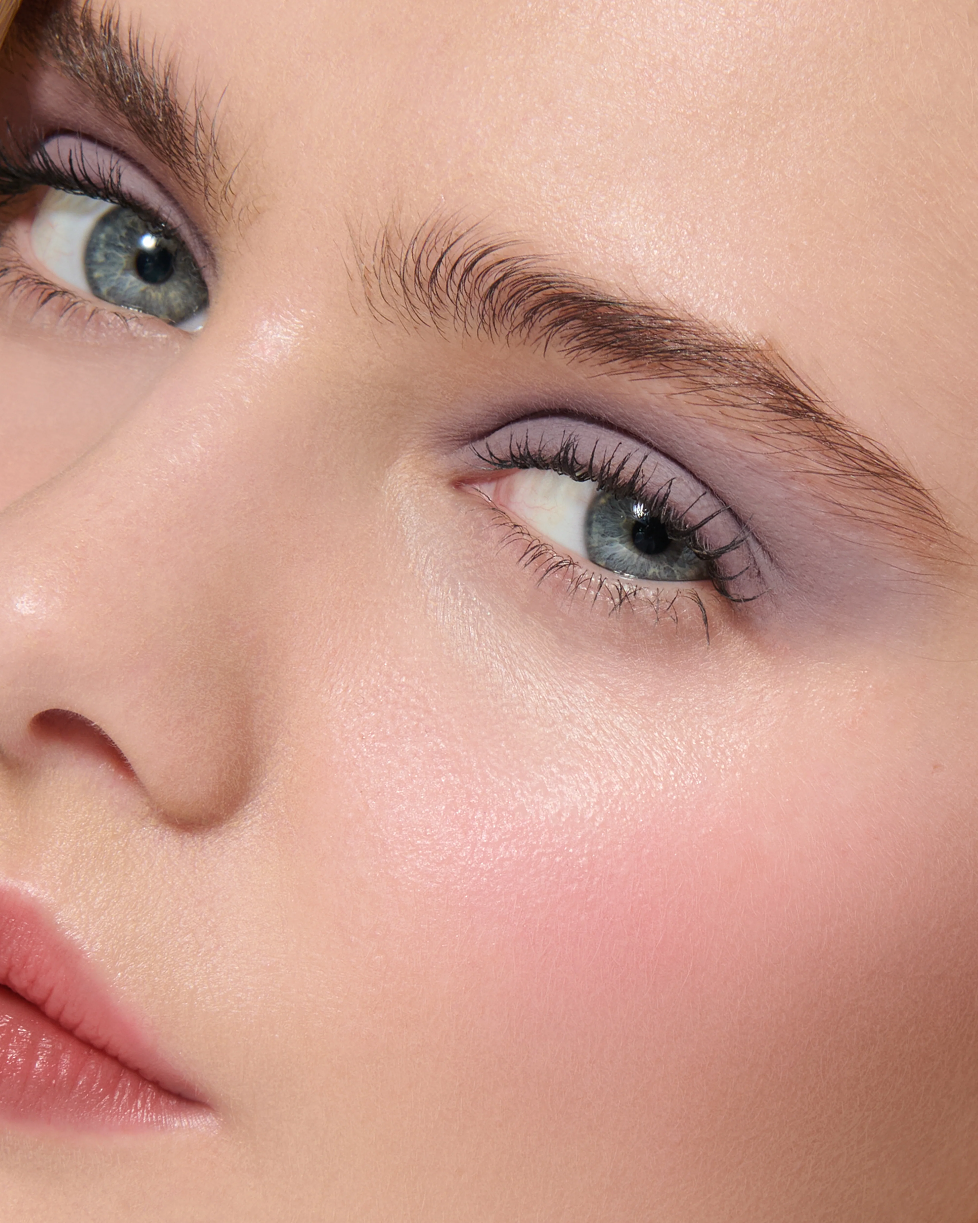 Maude (Liquid Silk Liquid Eyeshadow) - Image 8