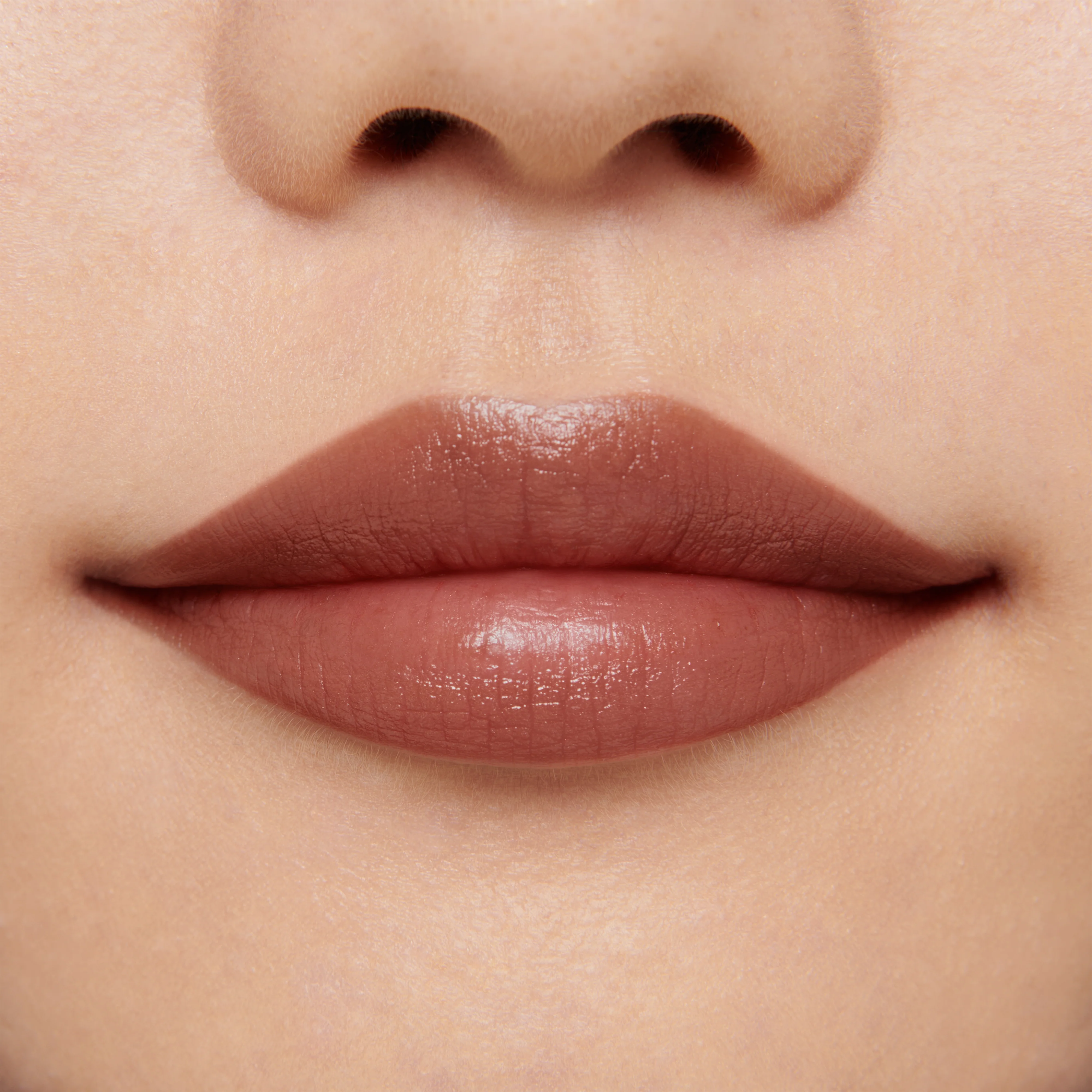 Meet Me In Berlin (Luxuriously Lucent Lip Colour) - Image 12