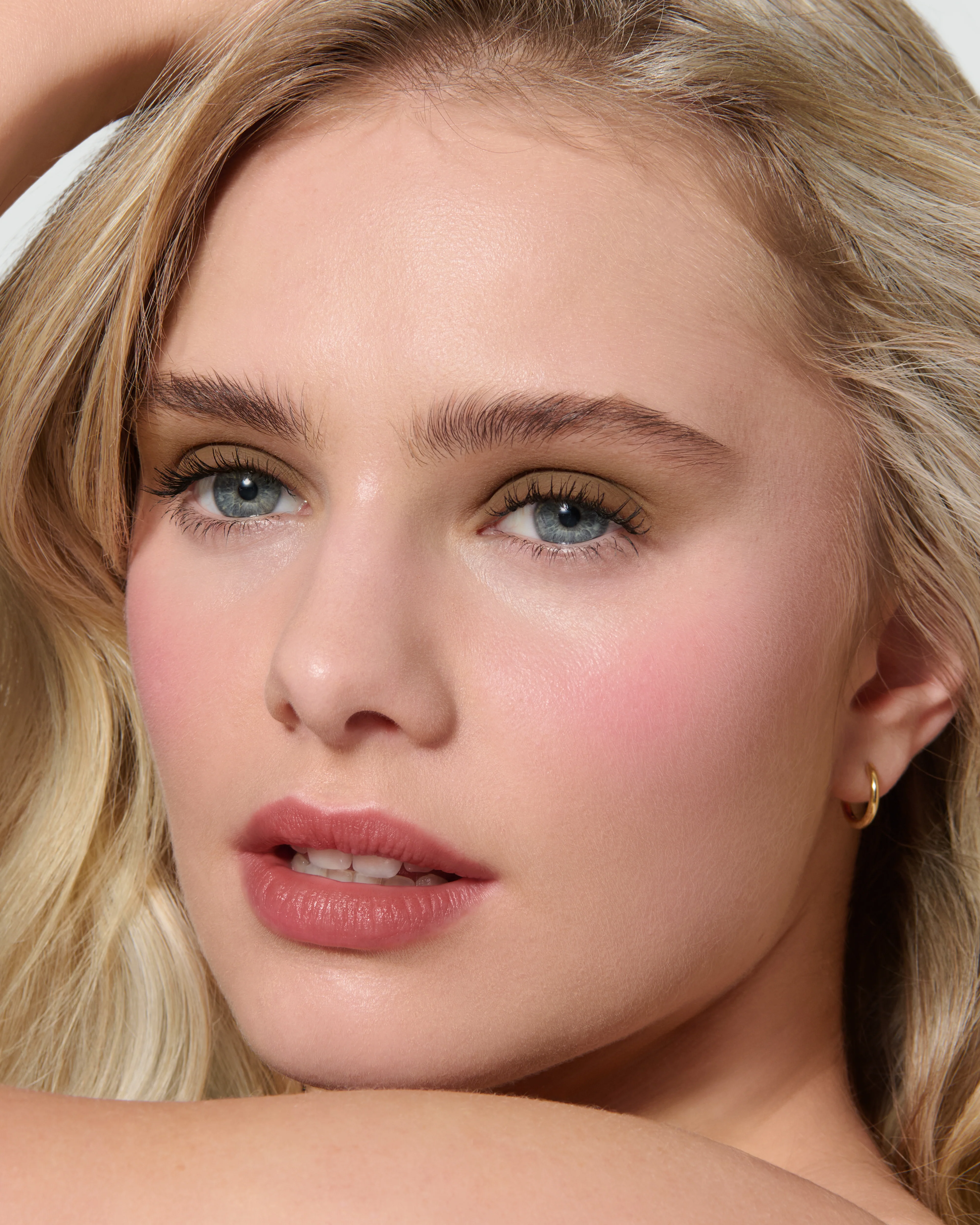 Mimi (Liquid Silk Liquid Eyeshadow) - Image 9