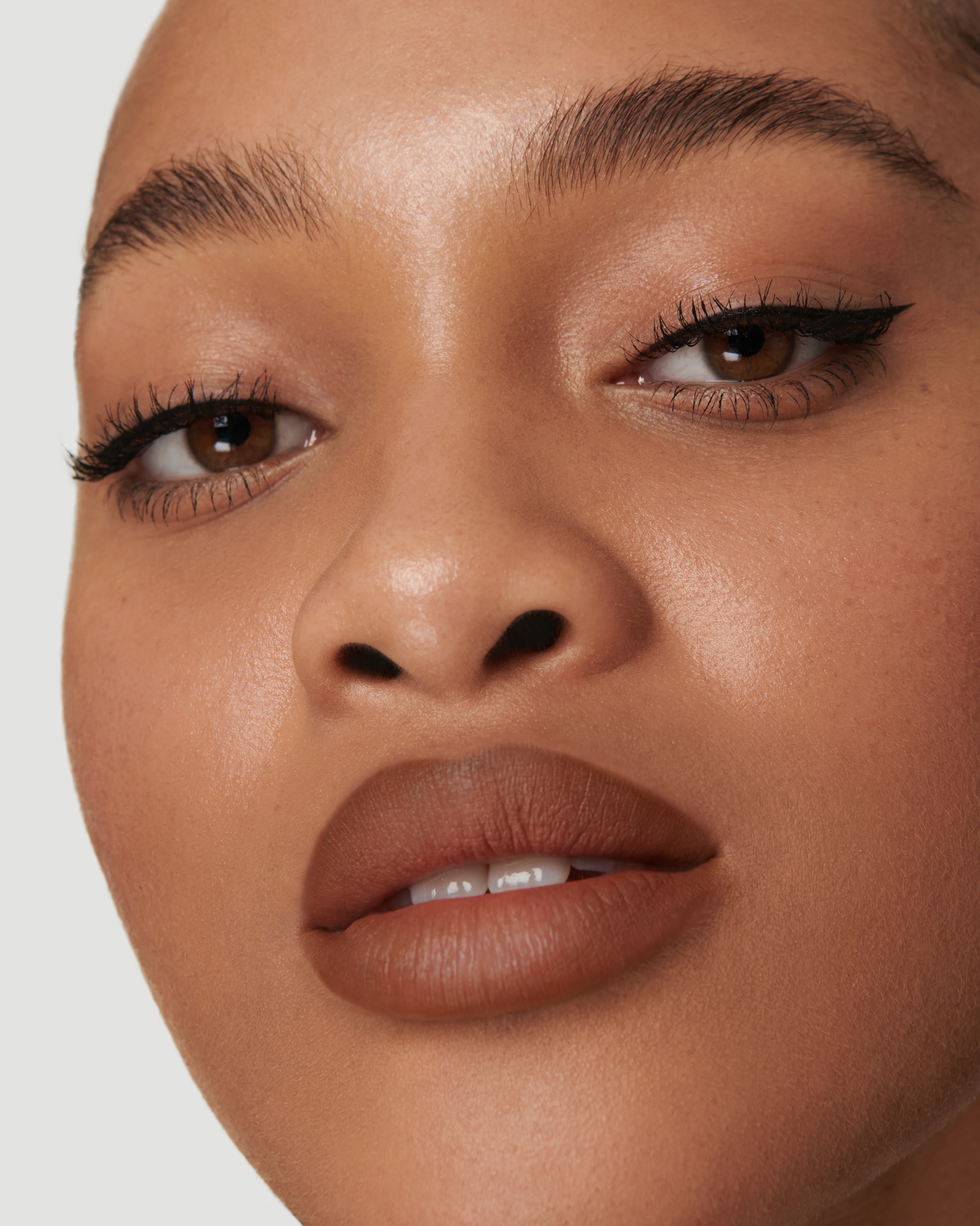 2N Medium Cork  (Sculpt and Shade Lip Pencil) - Image 6