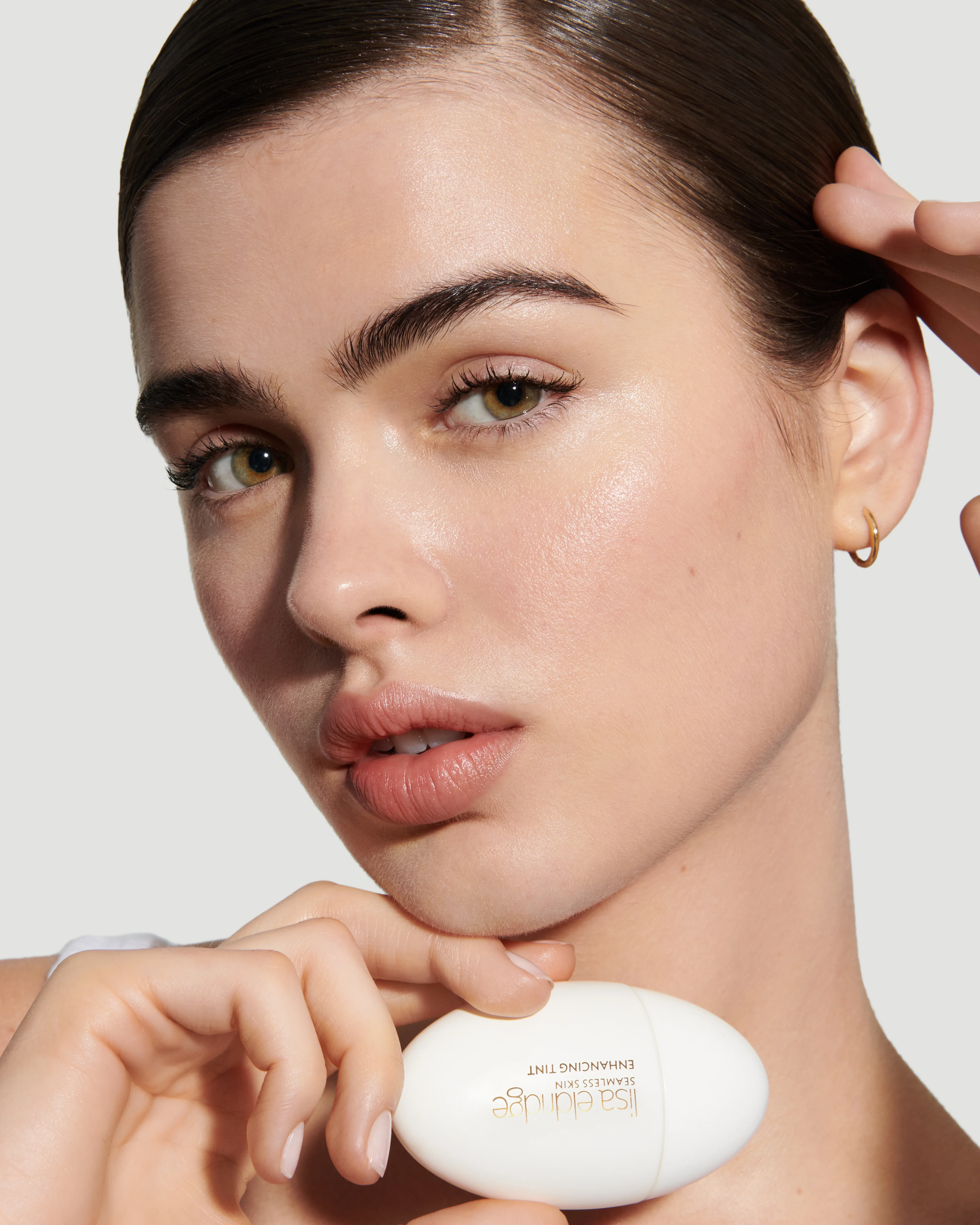 T4 (Seamless Skin Enhancing Tint) - Image 6
