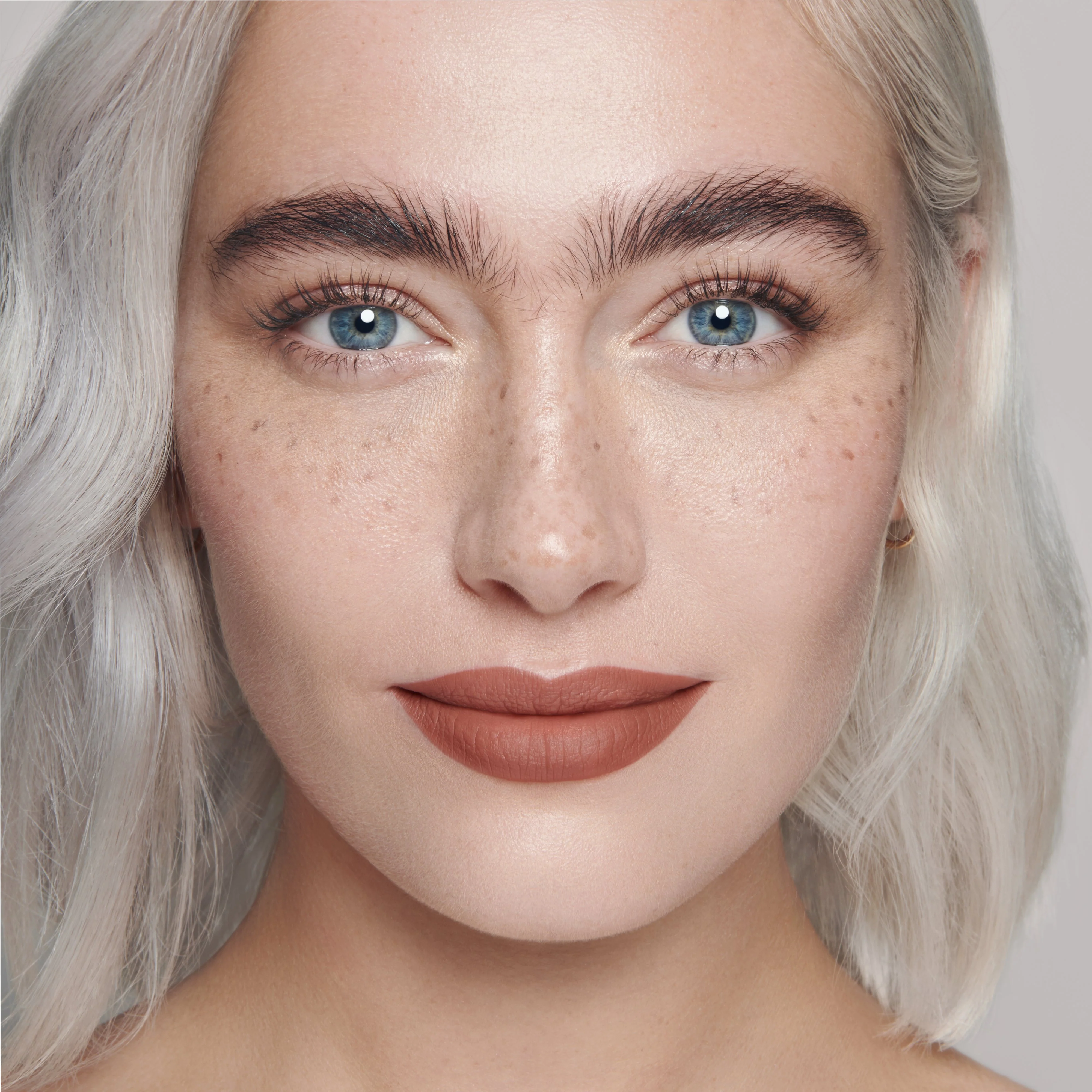 Velvet Affair (True Velvet Lip Colour) - Image 16