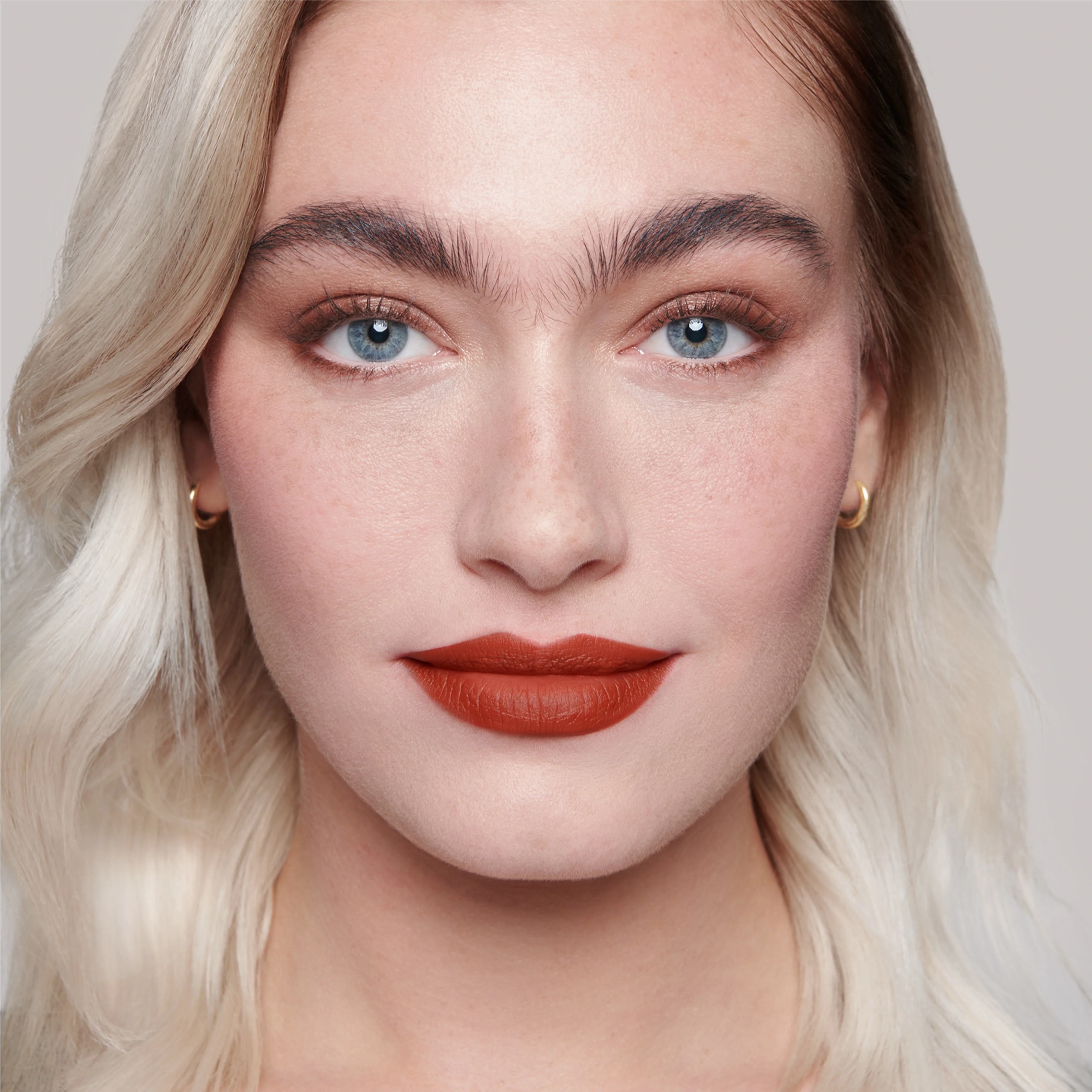 Velvet Cinnabar (True Velvet Lip Colour) - Image 17